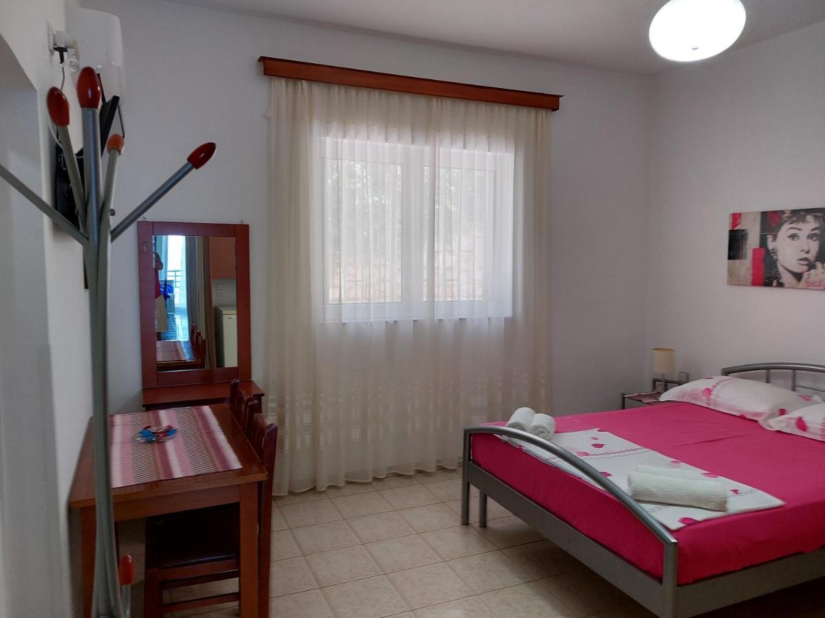 Ferienwohnung The Sun House Sarandë Exterior foto