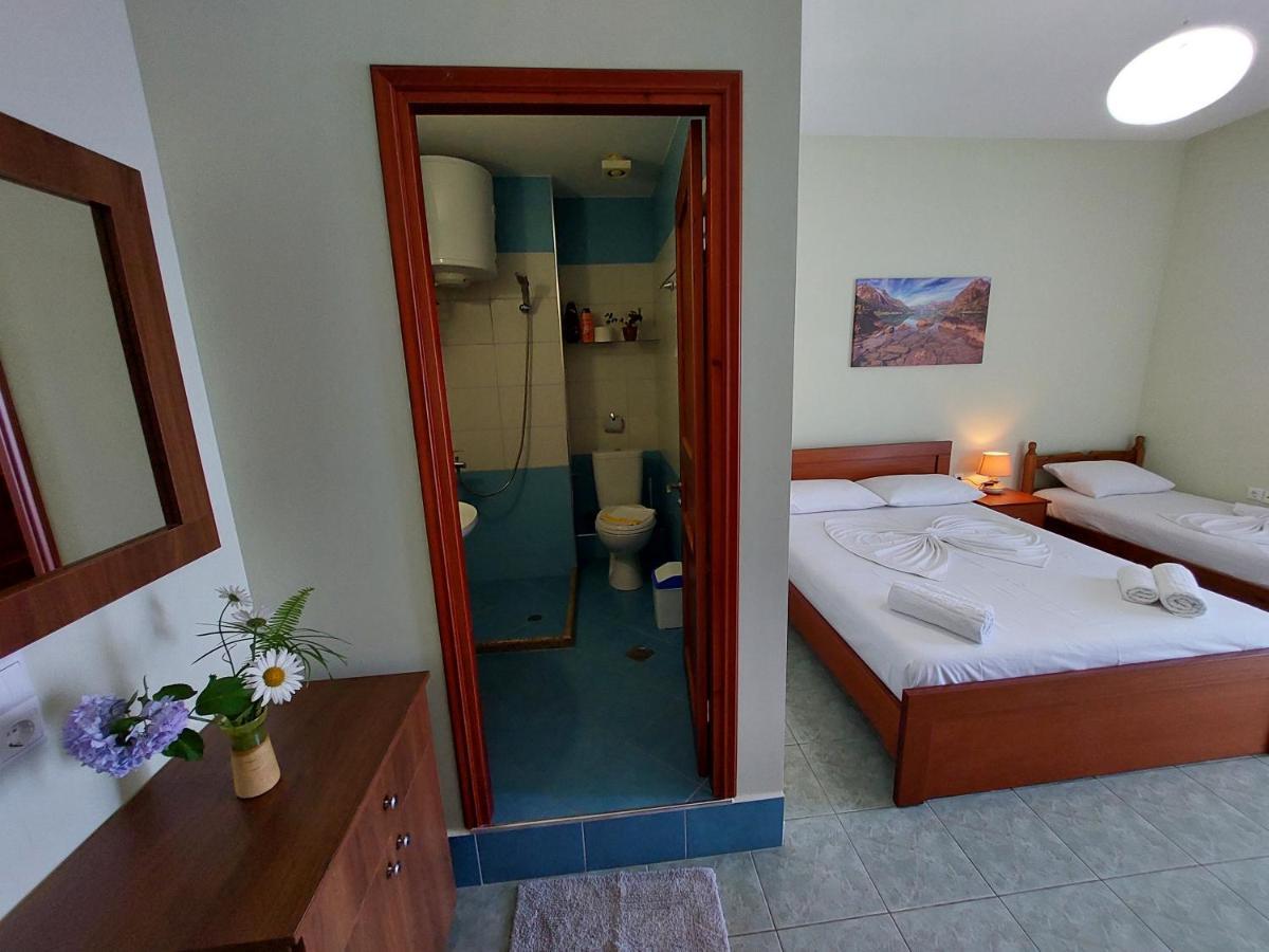 Ferienwohnung The Sun House Sarandë Exterior foto